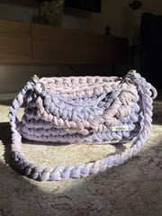 Sac Tao au crochet SINCH – modèle porté
