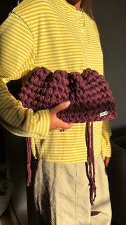 Sac Redang au crochet SINCH – modèle porté